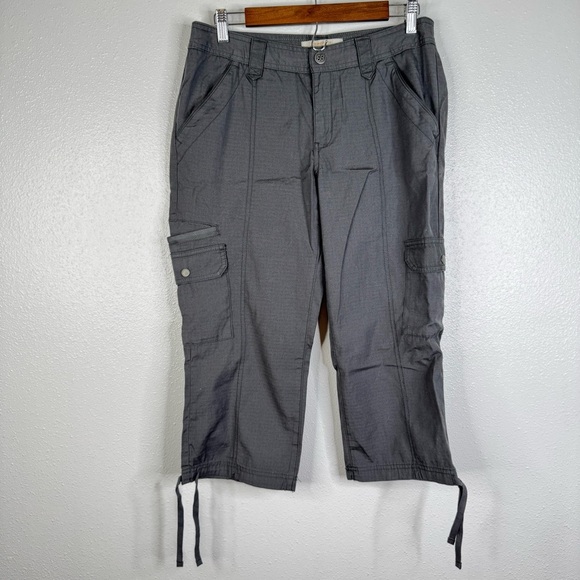 Eddie Bauer NWT Ripstop Gray Capris Size 6 - Picture 1 of 6